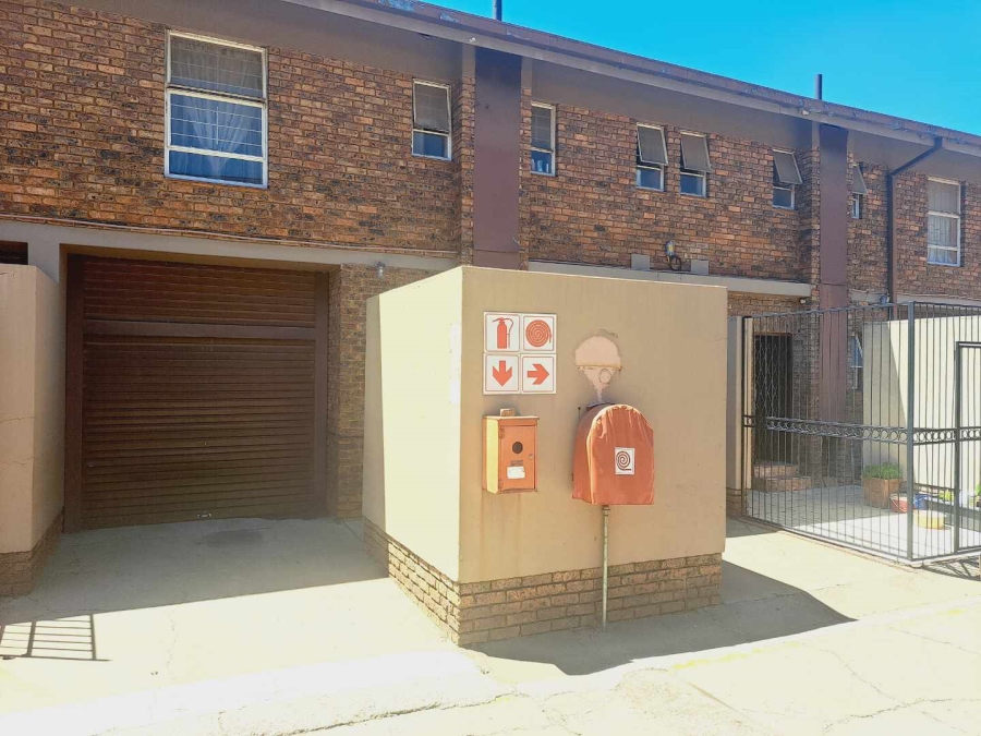 3 Bedroom Property for Sale in Silverton Gauteng