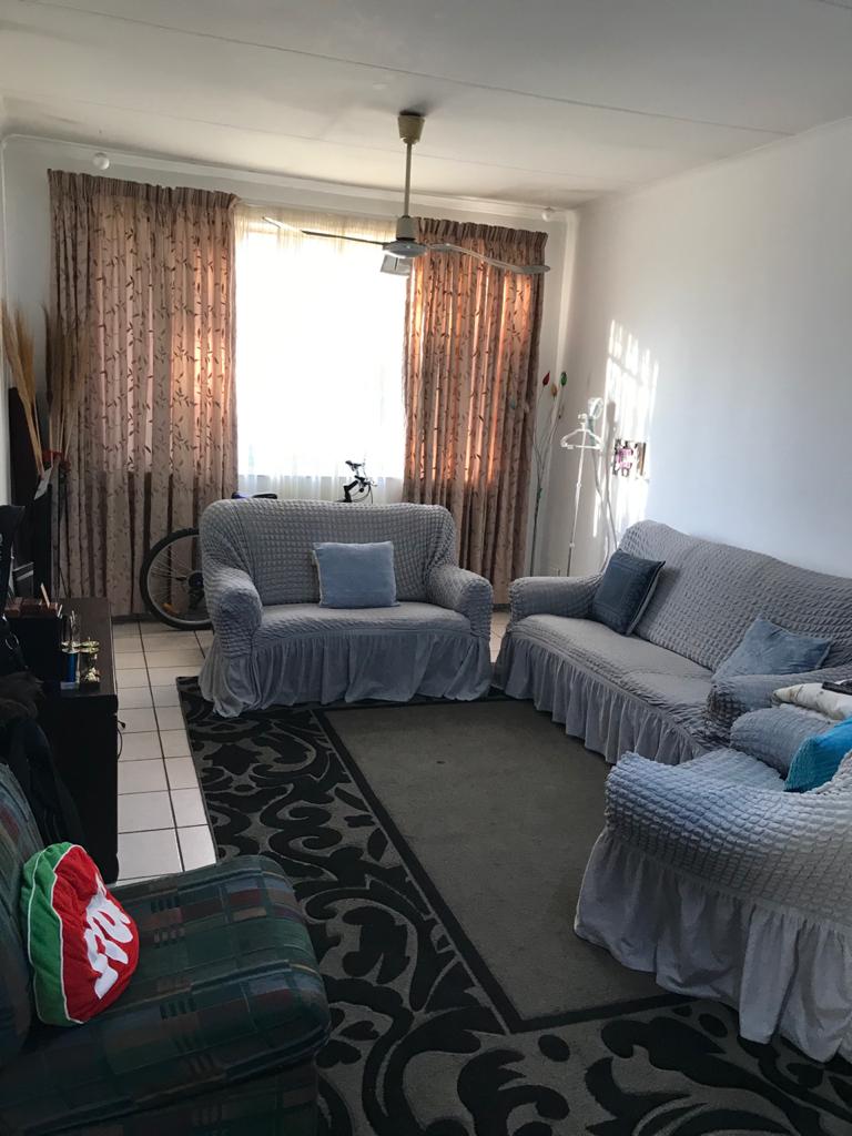 2 Bedroom Property for Sale in Pretoria North Gauteng