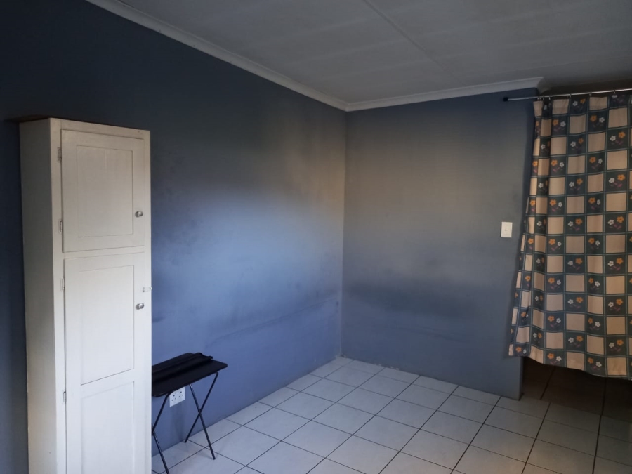 To Let 1 Bedroom Property for Rent in Melville Gauteng