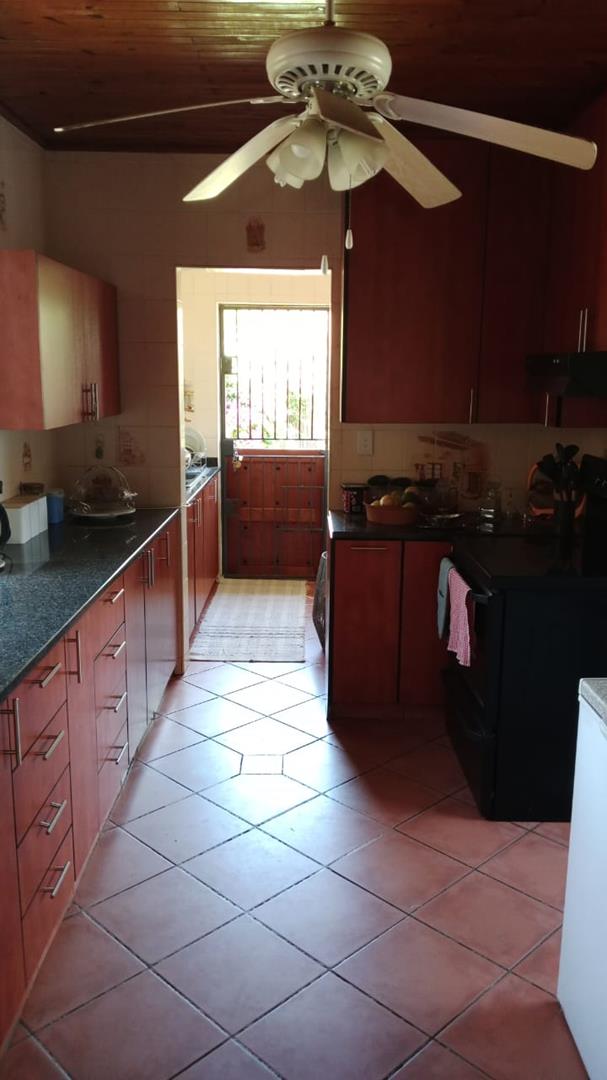 3 Bedroom Property for Sale in Glen Marais Gauteng