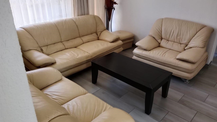 3 Bedroom Property for Sale in Glen Marais Gauteng