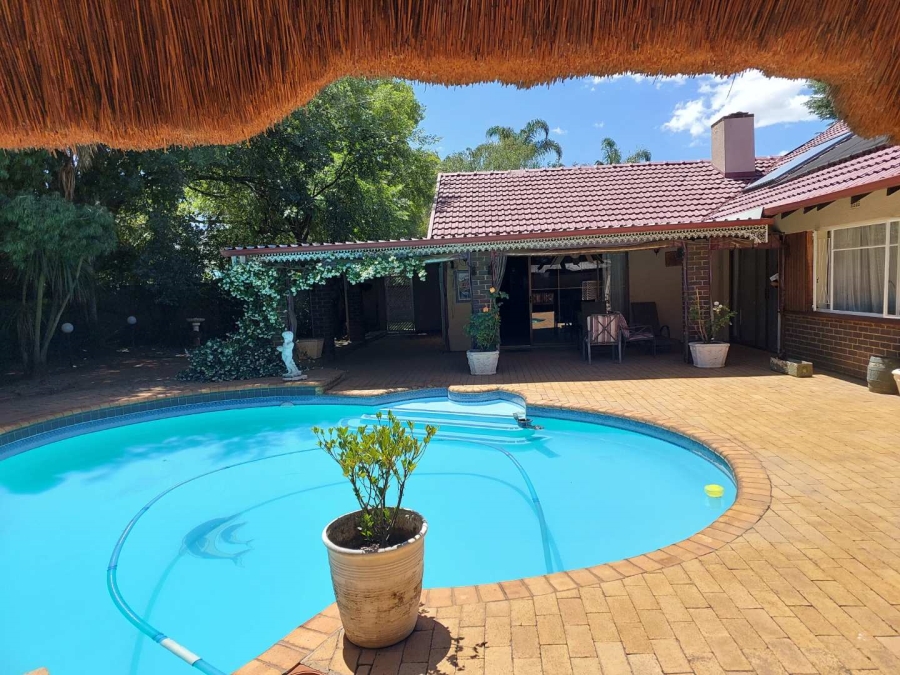 4 Bedroom Property for Sale in Morehill Gauteng