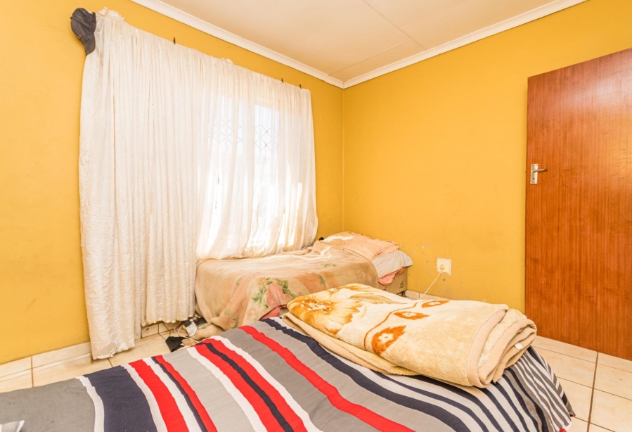 8 Bedroom Property for Sale in Greenhills Gauteng