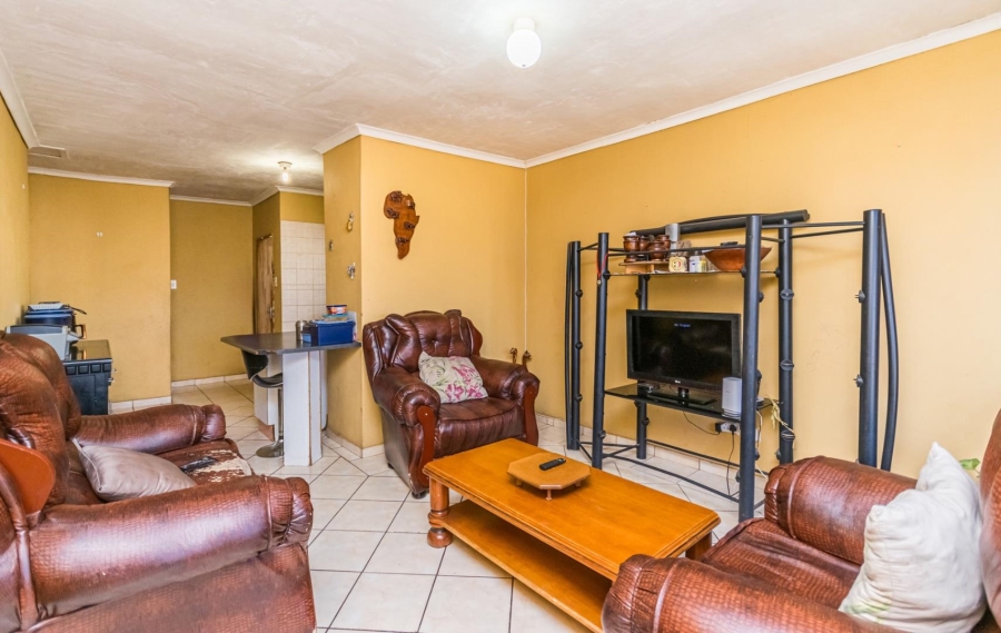 8 Bedroom Property for Sale in Greenhills Gauteng