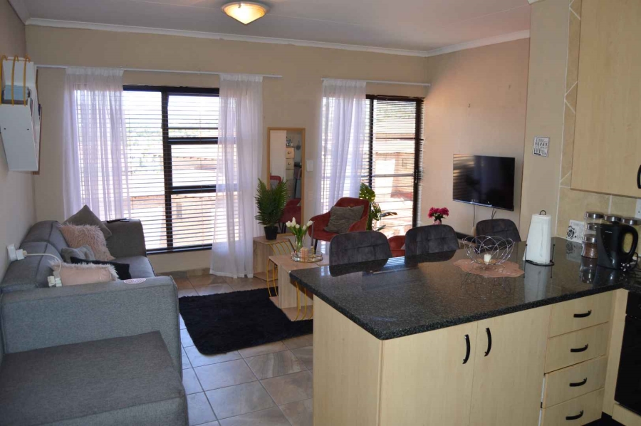 1 Bedroom Property for Sale in Mulbarton Gauteng