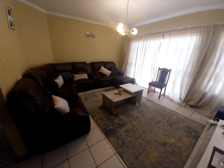 3 Bedroom Property for Sale in Birchleigh North Gauteng