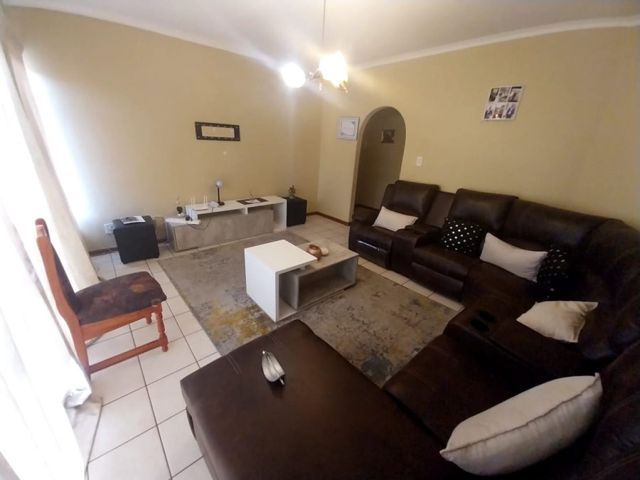 3 Bedroom Property for Sale in Birchleigh North Gauteng