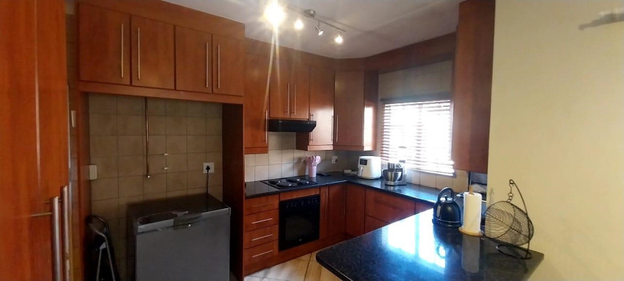 4 Bedroom Property for Sale in Thatchfield Close Gauteng