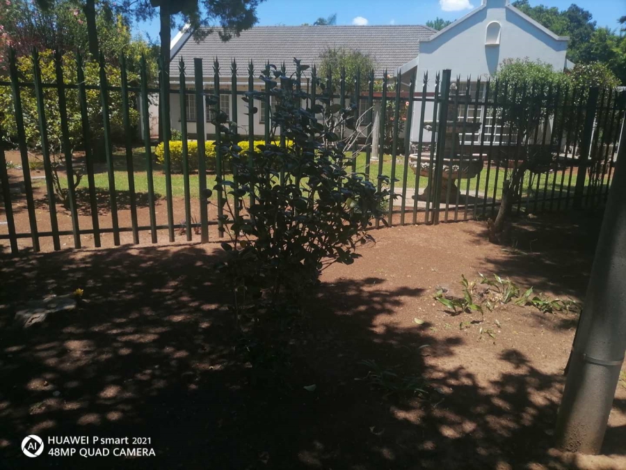 4 Bedroom Property for Sale in Glen Marais Gauteng