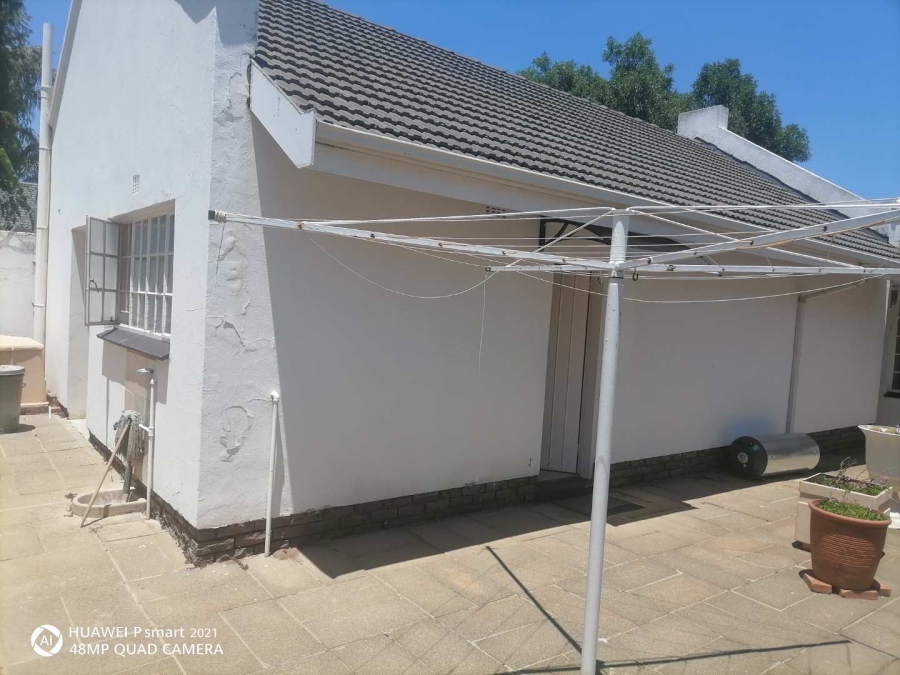 4 Bedroom Property for Sale in Glen Marais Gauteng