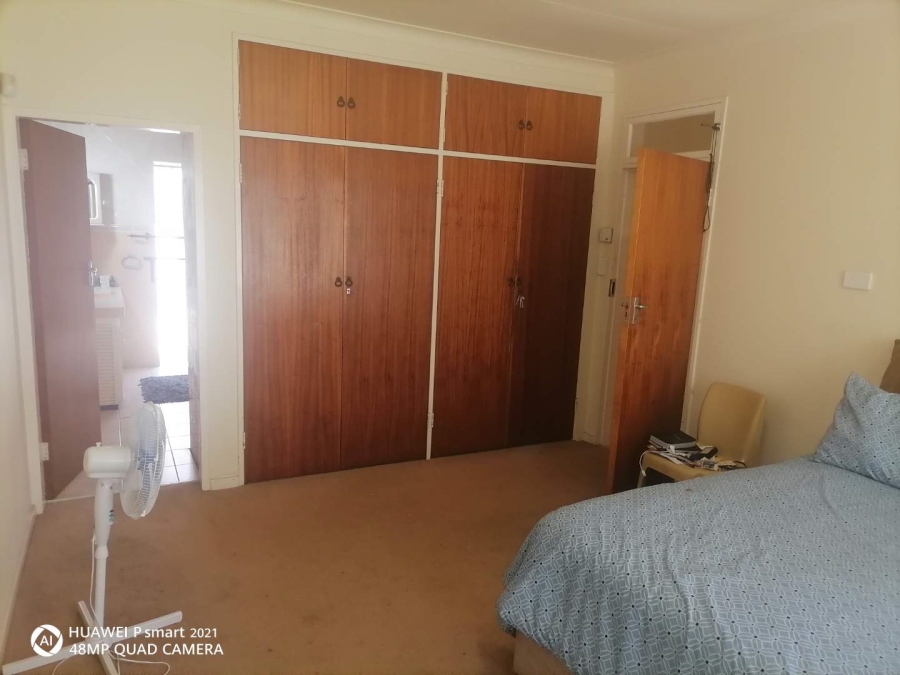 4 Bedroom Property for Sale in Glen Marais Gauteng