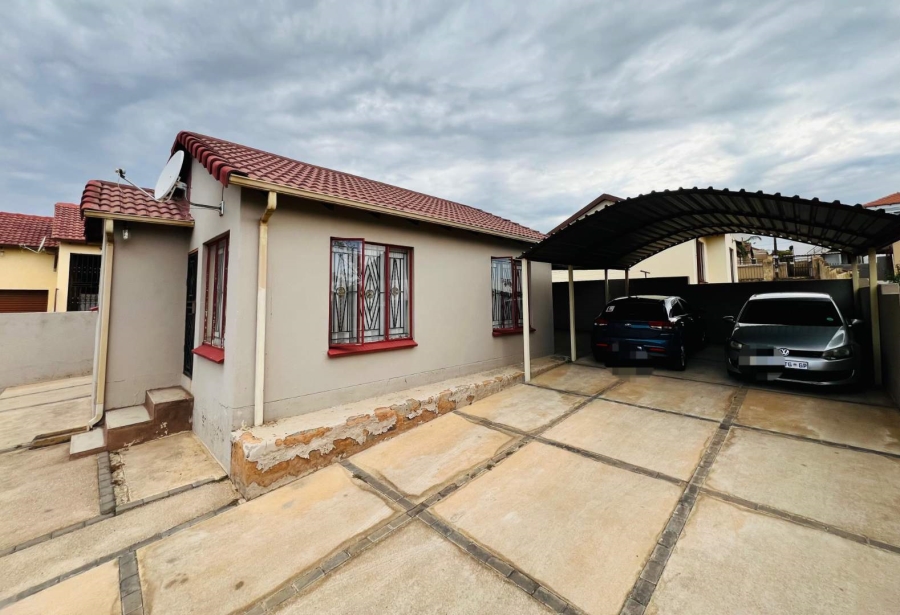 2 Bedroom Property for Sale in Mamelodi Gauteng