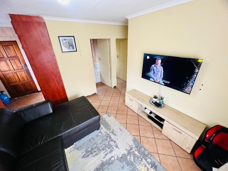 2 Bedroom Property for Sale in Mamelodi Gauteng