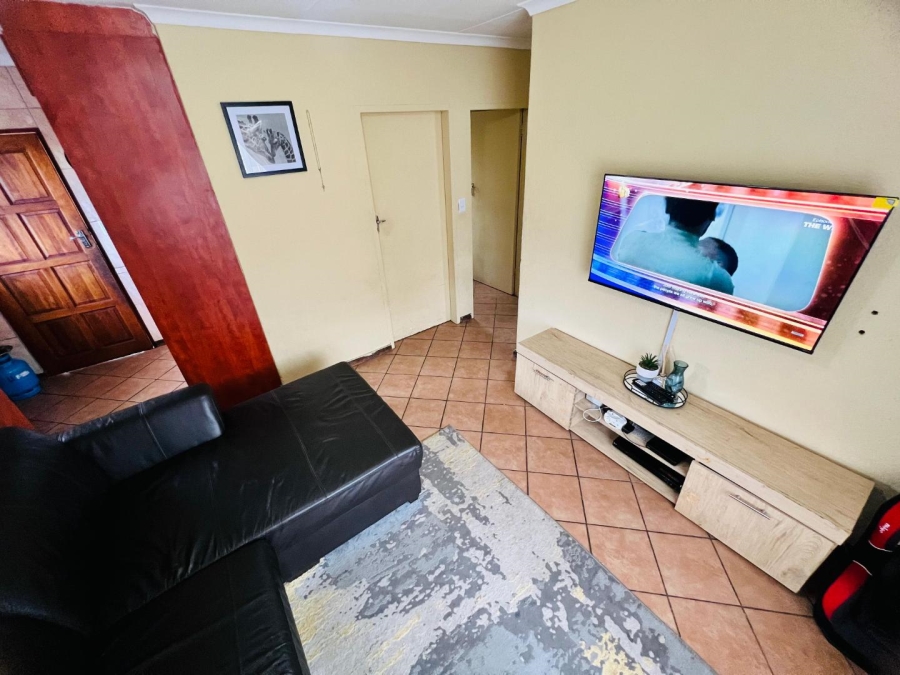 2 Bedroom Property for Sale in Mamelodi Gauteng