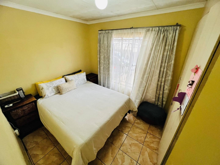 2 Bedroom Property for Sale in Mamelodi Gauteng