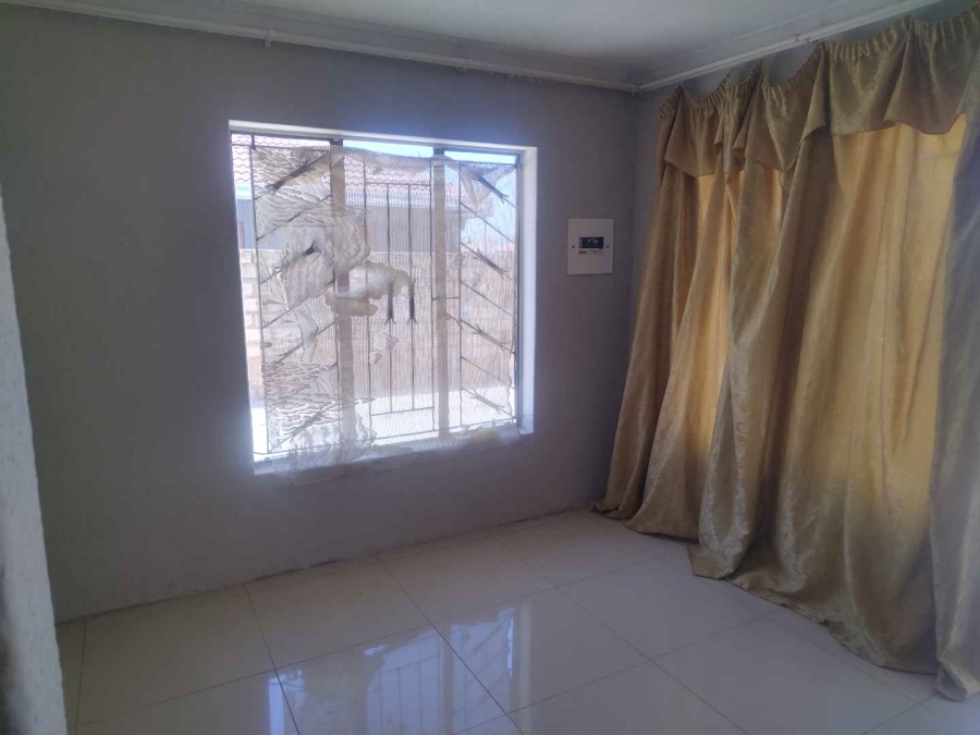 2 Bedroom Property for Sale in Soshanguve WW Gauteng