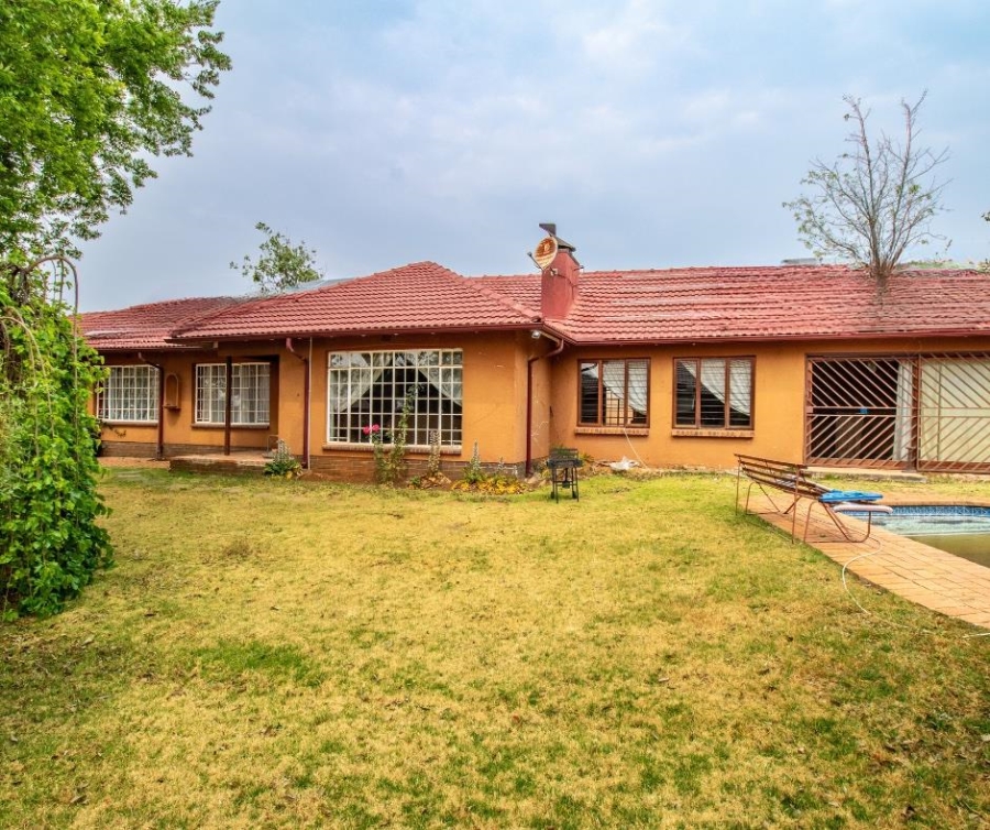 3 Bedroom Property for Sale in Weltevreden Park Gauteng