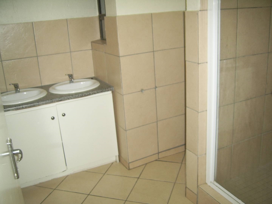 2 Bedroom Property for Sale in Northgate Gauteng