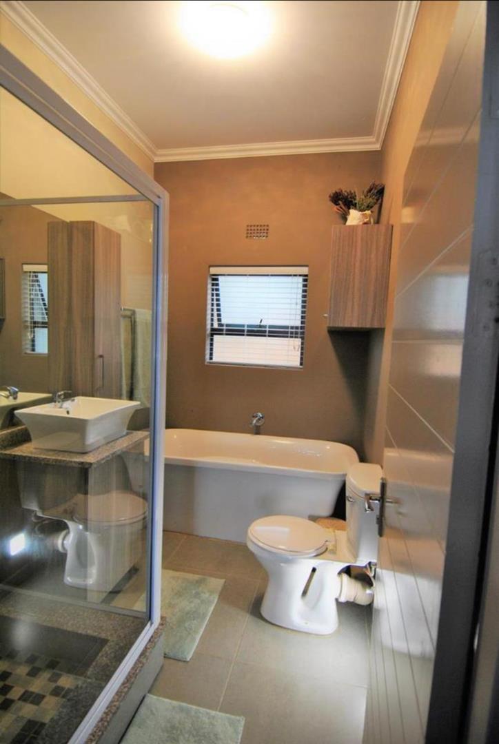 3 Bedroom Property for Sale in Noordheuwel Gauteng