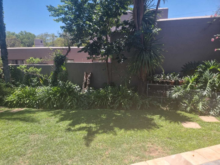 To Let 4 Bedroom Property for Rent in Fourways Gardens Gauteng