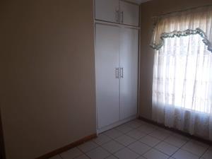 To Let 1 Bedroom Property for Rent in Palm Ridge Gauteng