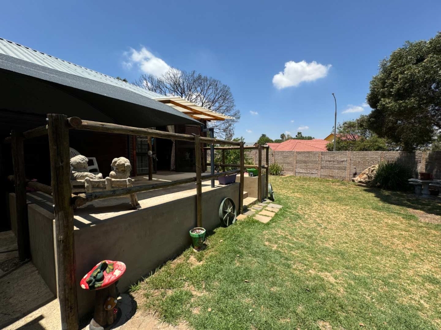 3 Bedroom Property for Sale in Verwoerdpark Gauteng