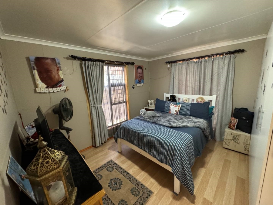 3 Bedroom Property for Sale in Verwoerdpark Gauteng