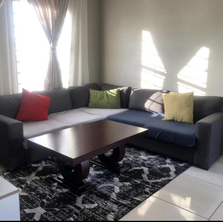 2 Bedroom Property for Sale in Selcourt Gauteng