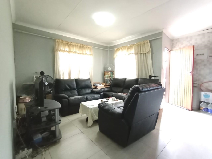 3 Bedroom Property for Sale in Klippoortje Gauteng