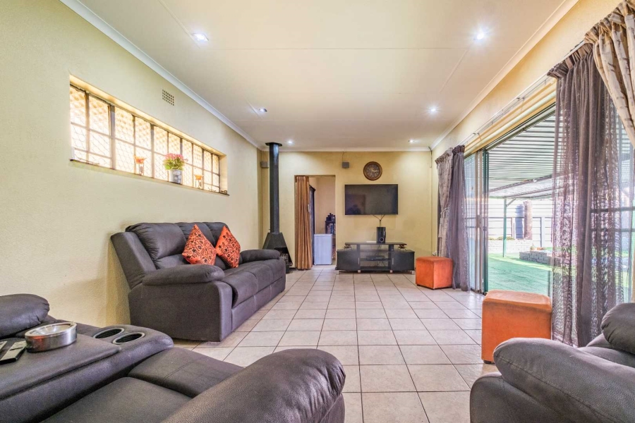 4 Bedroom Property for Sale in Freeway Park Gauteng