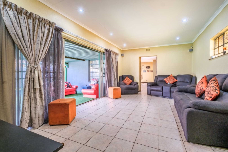 4 Bedroom Property for Sale in Freeway Park Gauteng