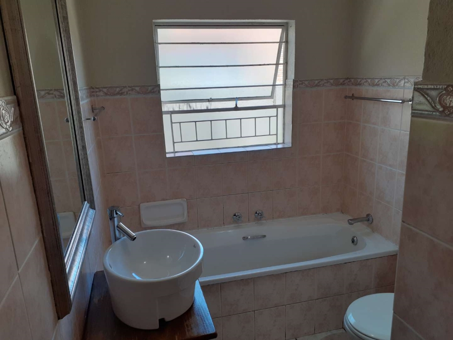 4 Bedroom Property for Sale in Allens Nek Gauteng