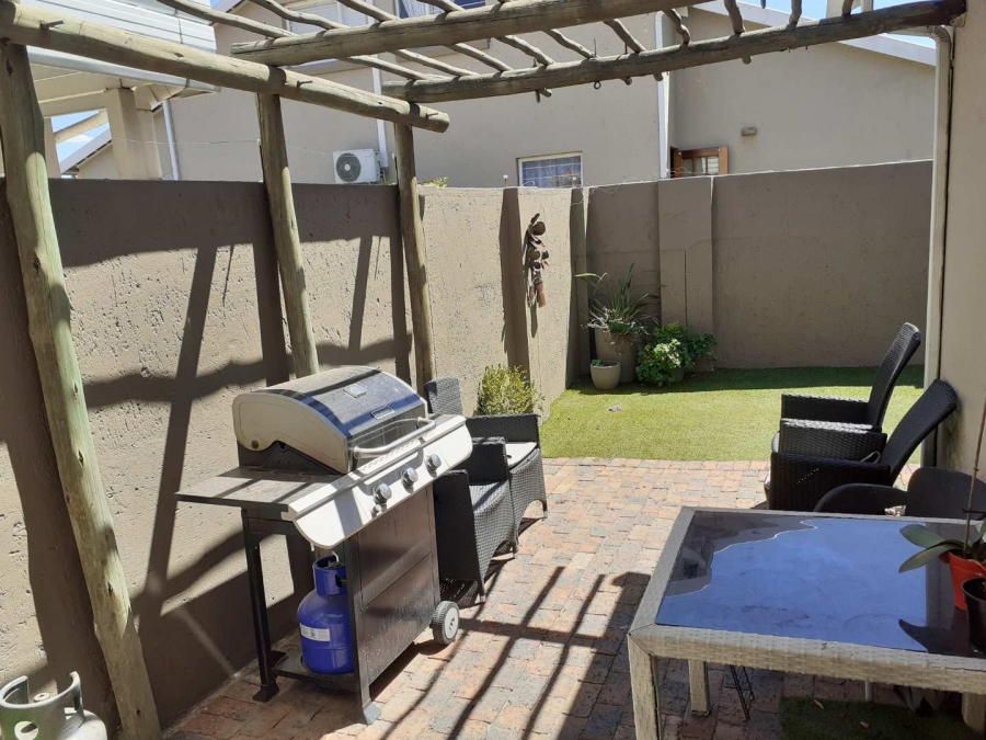 4 Bedroom Property for Sale in Allens Nek Gauteng