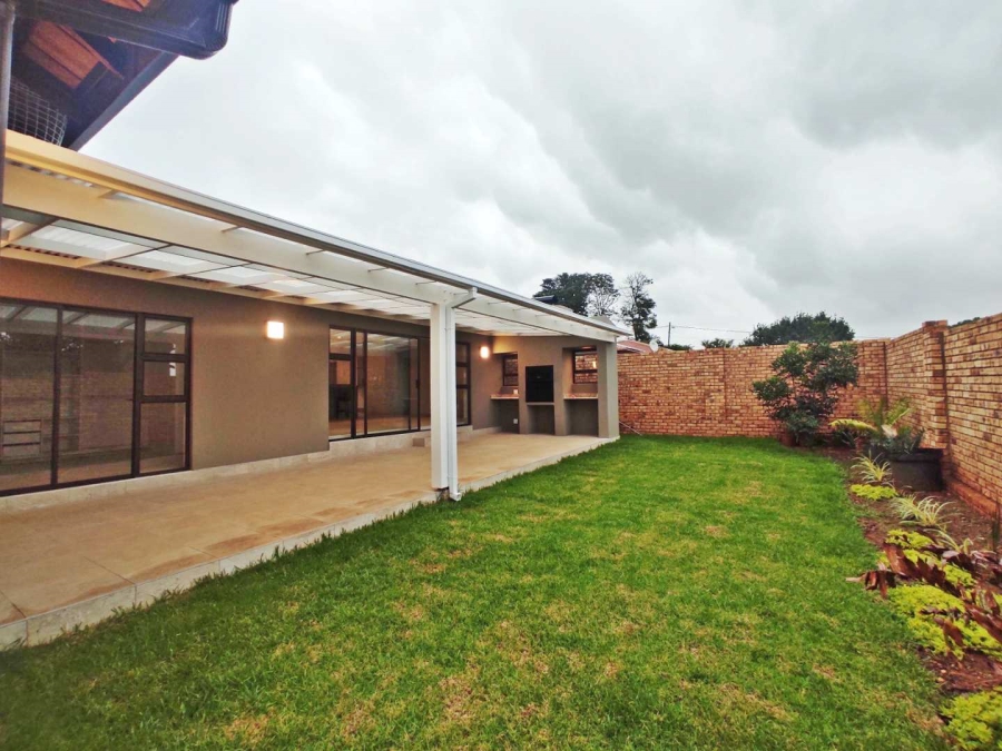 To Let 4 Bedroom Property for Rent in Allens Nek Gauteng