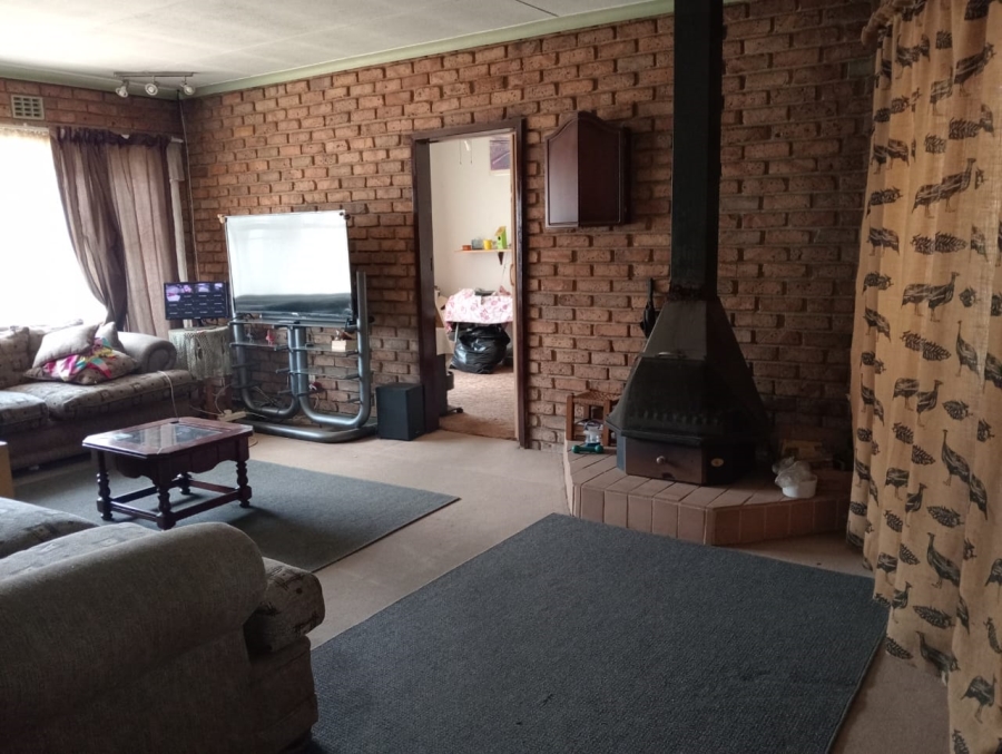 4 Bedroom Property for Sale in Birchleigh North Gauteng