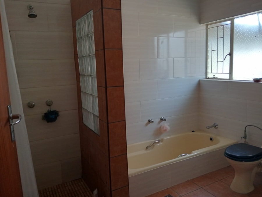 4 Bedroom Property for Sale in Birchleigh North Gauteng