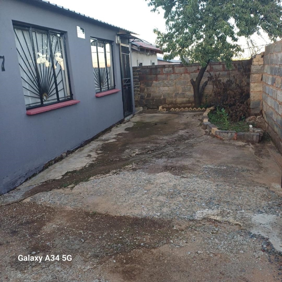 2 Bedroom Property for Sale in Vlakfontein Gauteng