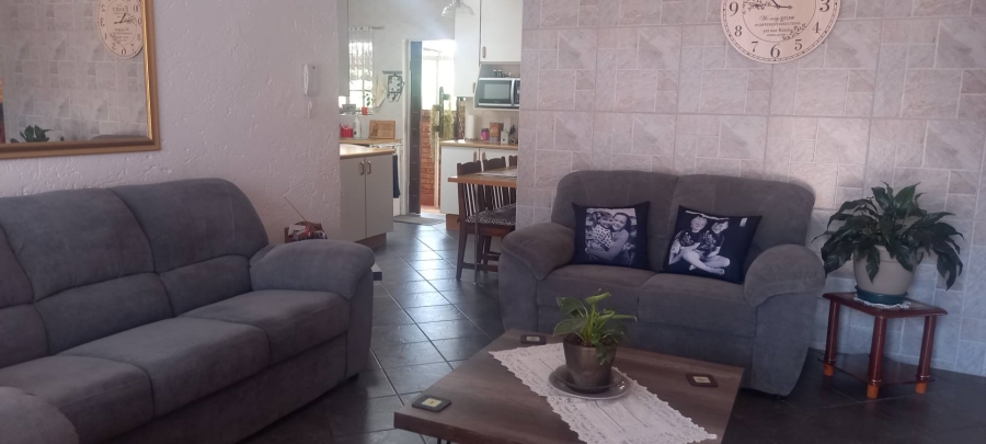 3 Bedroom Property for Sale in New Redruth Gauteng