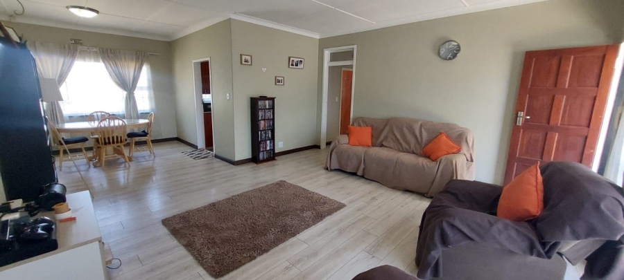 3 Bedroom Property for Sale in South Crest Gauteng