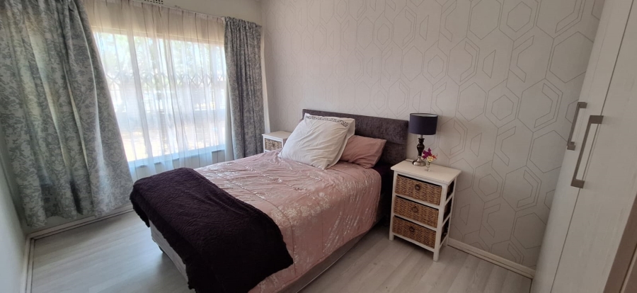 3 Bedroom Property for Sale in South Crest Gauteng