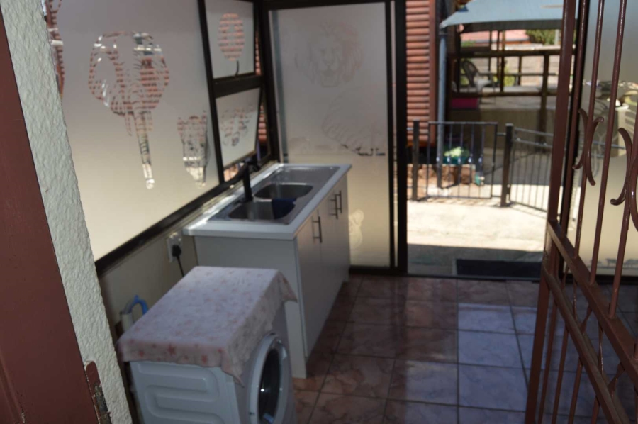 3 Bedroom Property for Sale in Verwoerdpark Gauteng