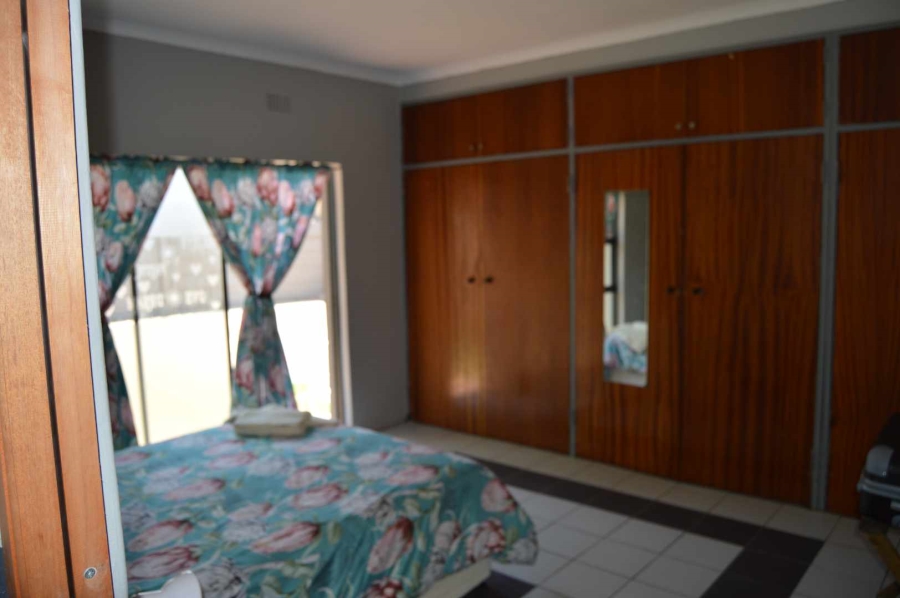 3 Bedroom Property for Sale in Verwoerdpark Gauteng