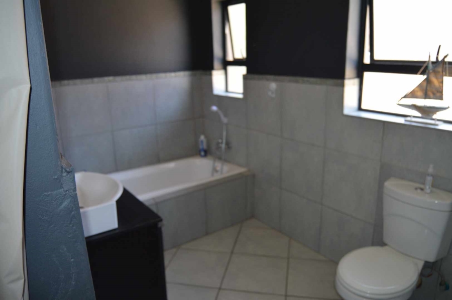 3 Bedroom Property for Sale in Verwoerdpark Gauteng