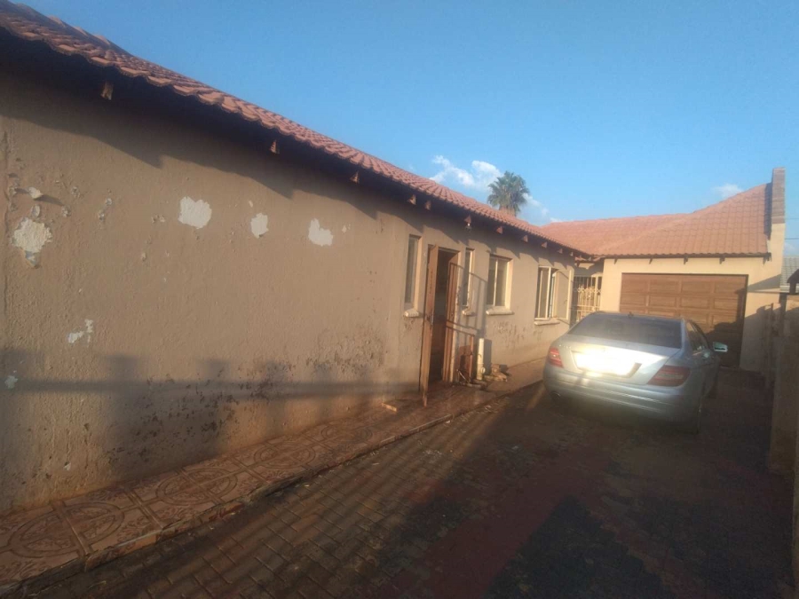 4 Bedroom Property for Sale in Ga-Rankuwa Gauteng