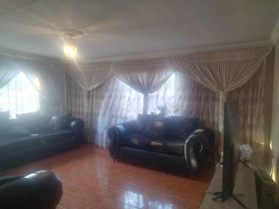 4 Bedroom Property for Sale in Ga-Rankuwa Gauteng