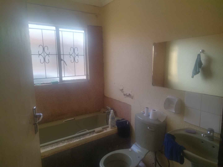 4 Bedroom Property for Sale in Ga-Rankuwa Gauteng