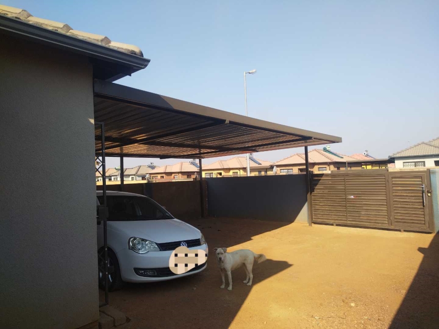 3 Bedroom Property for Sale in Soshanguve VV Gauteng