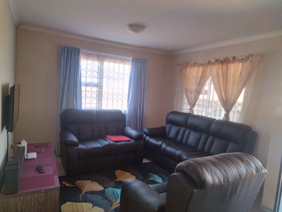 3 Bedroom Property for Sale in Soshanguve VV Gauteng