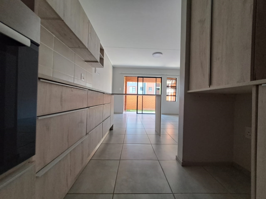 To Let 2 Bedroom Property for Rent in Amberfield Gauteng