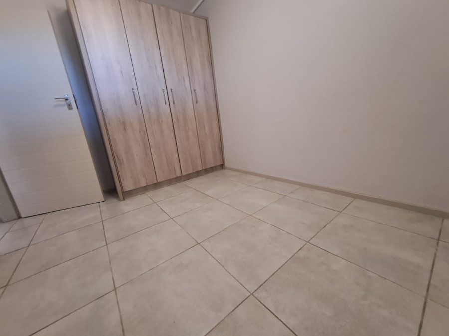 To Let 2 Bedroom Property for Rent in Amberfield Gauteng